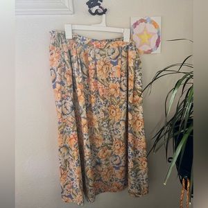 Women’s Plus Size Maxi Skirt Sag Harbor Floral Pattern